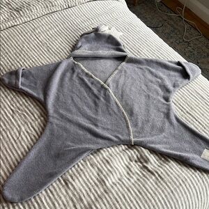Cozy Gray Hooded Star Sweater- Starsnug baby blanket NWT